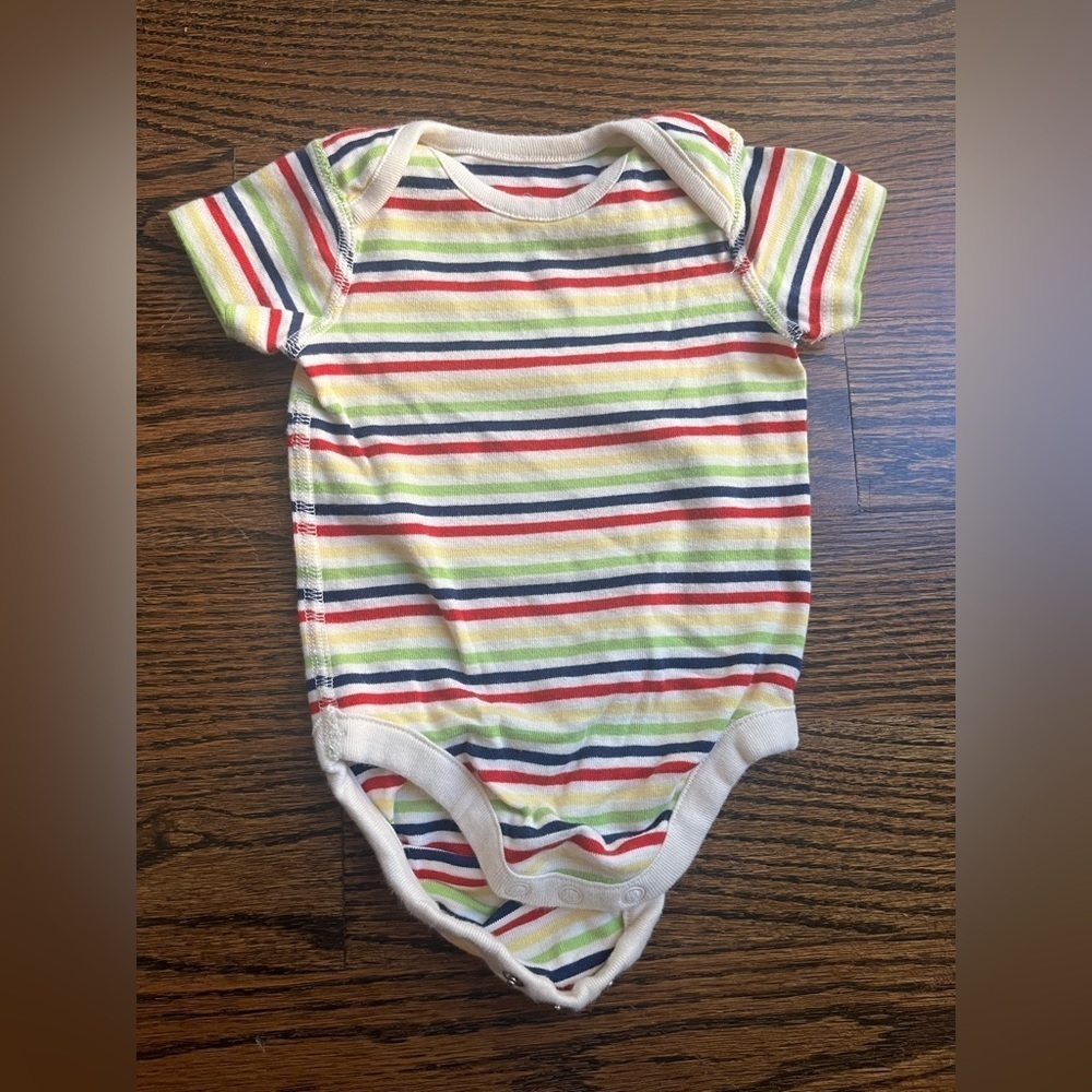 Hanna Andersson moon and back OS baby bodysuit 0-6 Mo striped NWOT